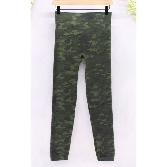 Spanx Leggings for Women Look at Me Now Seamless Leggings Green Camo Sz L - Picture 1 of 9